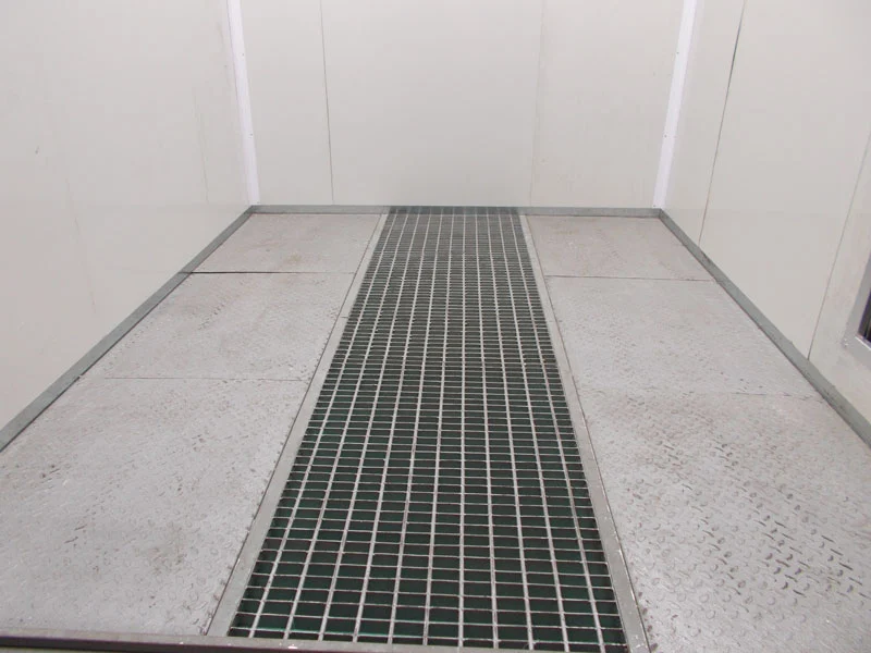 Industrial bike coating booth
